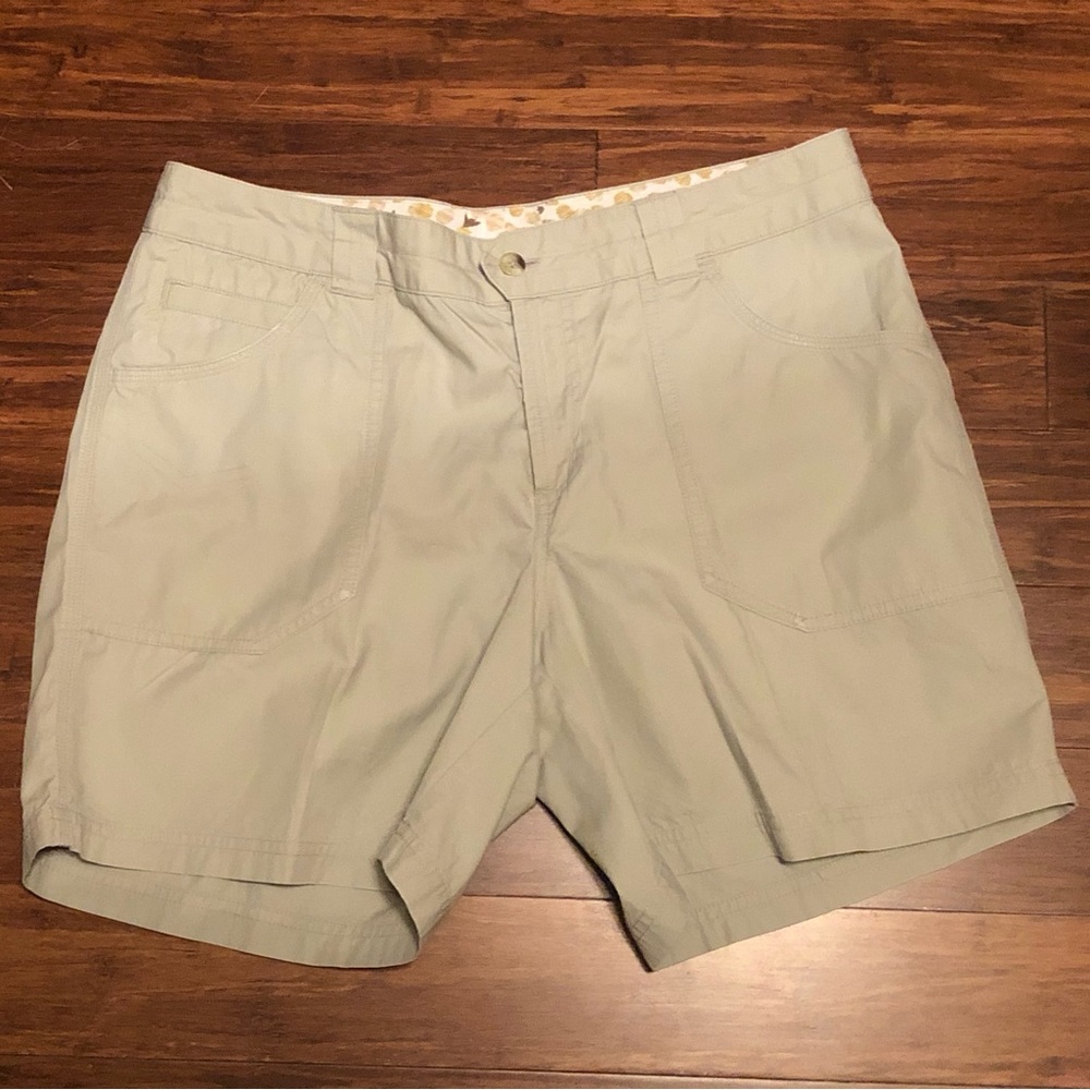 Women’s Columbia Shorts